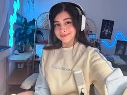 Mahluna Alter – Wie alt ist Mahluna wirklich? (2026 Guide) mahluna alter