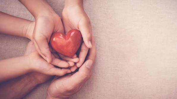 Liebe deinen Nächsten wie dich selbst – Bedeutung, Ursprung und wie du dieses Gebot im Alltag leben kannst liebe deinen nächsten wie dich selbst
